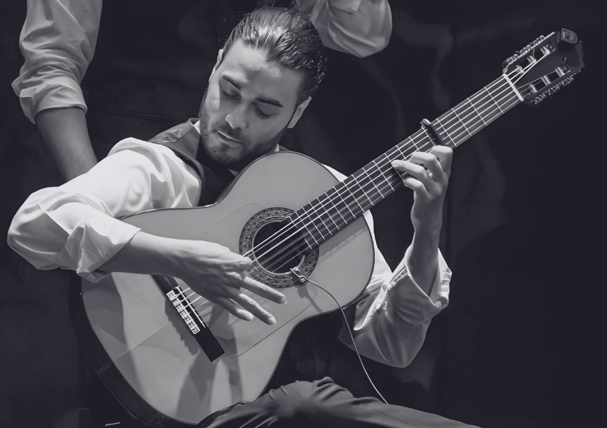 Imagen principal del artículo El toque puro de Mario Parrana en Teatro Flamenco Barcelona